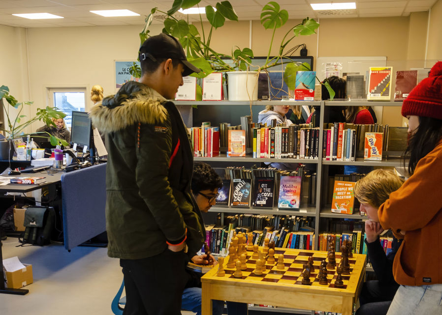 bibliotek situasjonsbilde